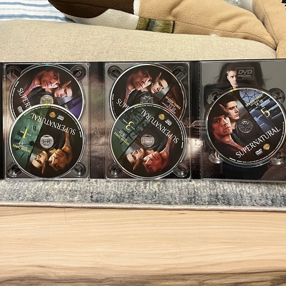 Supernatural: The Complete Third Season (DVD) - Picture 6 of 11